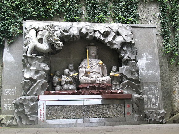 江岛神社里弁天大神的形象